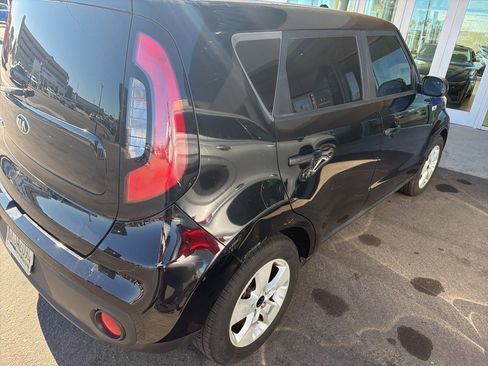 Used 2017 Kia Soul image 9