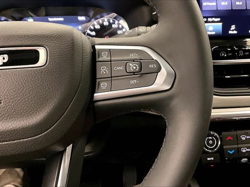 Used 2024 Jeep Compass Limited AWD/4WD image 27
