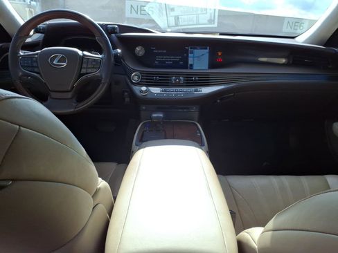 Used 2018 Lexus LS 500 image 18