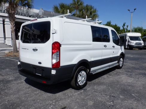 Used 2018 Ford Transit 250 130 Low Roof w/ Exterior Upgrade Package RWD image 11