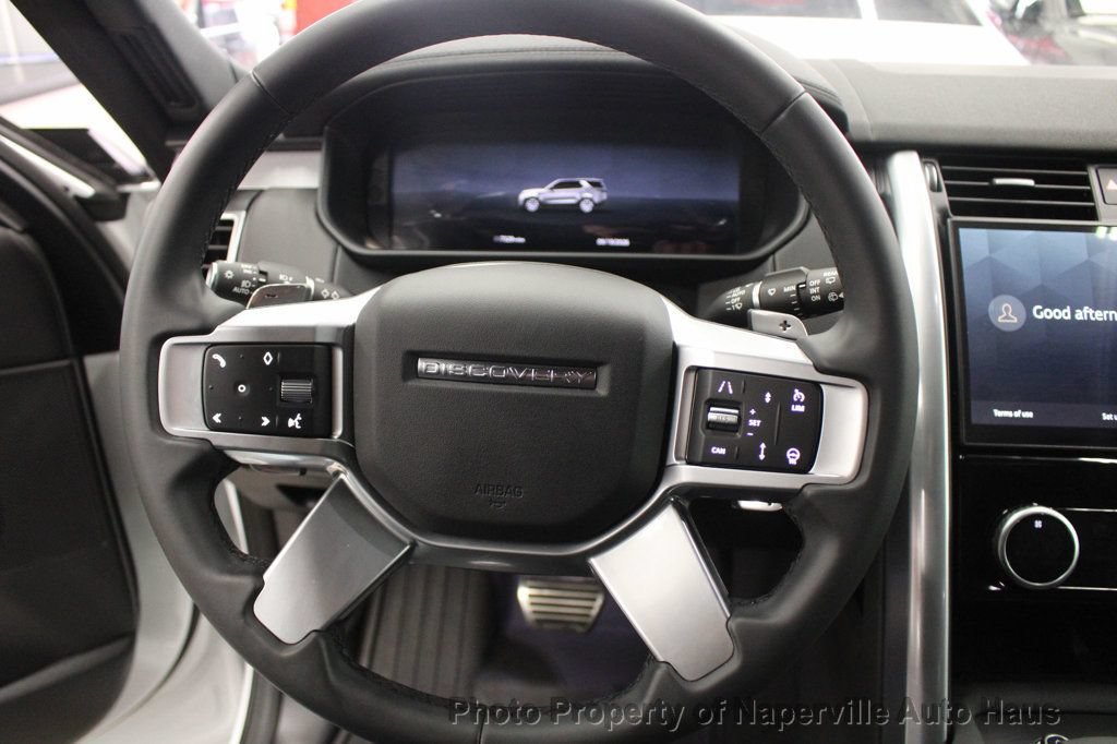 Used 2025 Land Rover Discovery Dynamic SE AWD/4WD image 15