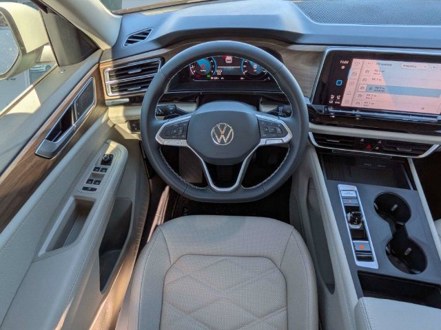 New 2026 Volkswagen Atlas SE FWD image 17
