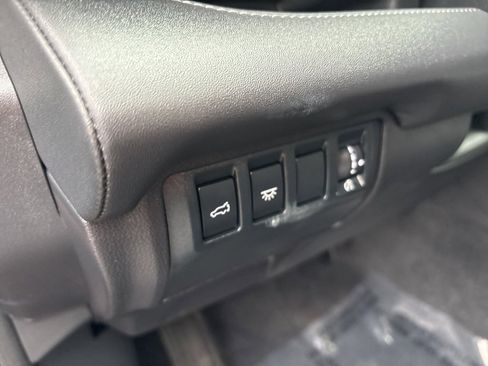 Certified 2023 Subaru Ascent Touring image 22