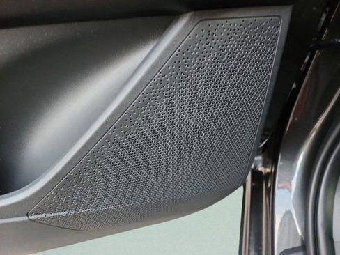 New 2026 Kia Niro LX image 10