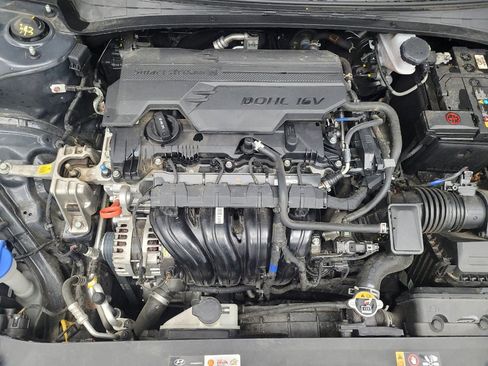 Used 2024 Hyundai Elantra SEL FWD image 30
