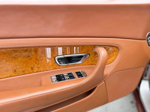Used 2005 Bentley Continental GT AWD/4WD image 27