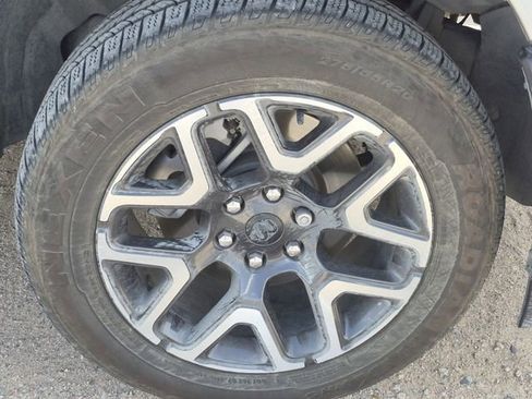 Used 2025 RAM 1500 Laramie image 6