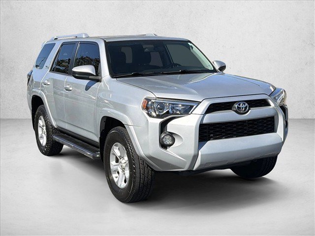 Used 2018 Toyota 4Runner SR5 AWD/4WD image 3