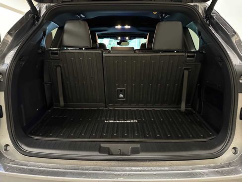 New 2026 Toyota Highlander XSE image 30