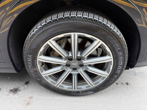 Used 2017 Audi Q7 3.0T Premium Plus image 15