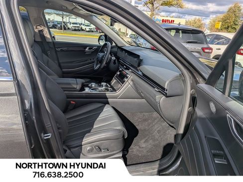 Used 2025 Genesis GV80 2.5T Standard image 32