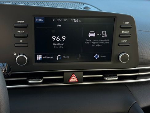 Certified 2023 Hyundai Elantra SE image 15