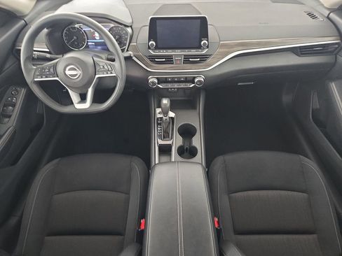Used 2025 Nissan Altima 2.5 SV image 25