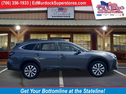 Used 2023 Subaru Outback Premium AWD/4WD image 1