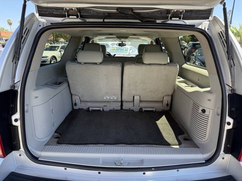 Used 2011 Chevrolet Suburban LT AWD/4WD image 23