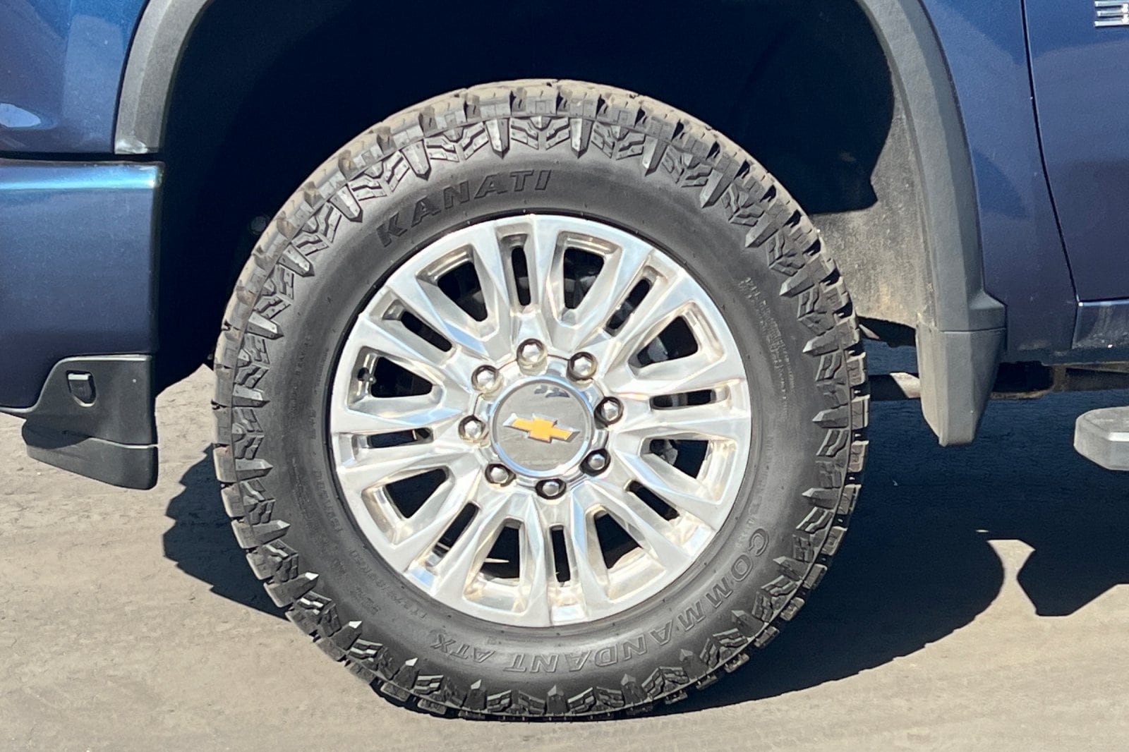 Used 2023 Chevrolet Silverado 3500 High Country AWD/4WD image 25