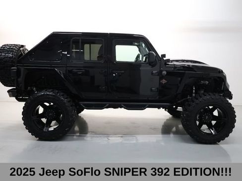 Used 2025 Jeep Wrangler Unlimited Sport AWD/4WD image 14