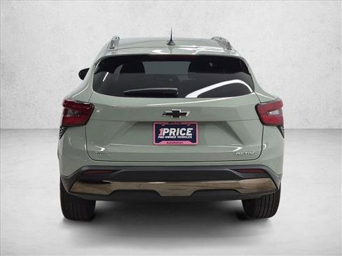 Used 2026 Chevrolet Trax ACTIV w/ Sunroof Package FWD image 7