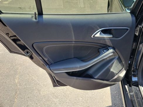 Used 2020 Mercedes-Benz GLA 250 4MATIC image 10