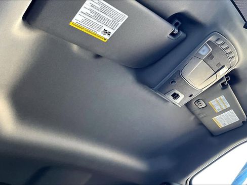 Used 2015 Ford F150 Lariat image 14