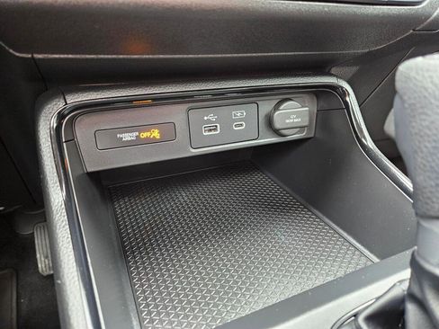 Used 2025 Honda CR-V EX image 29