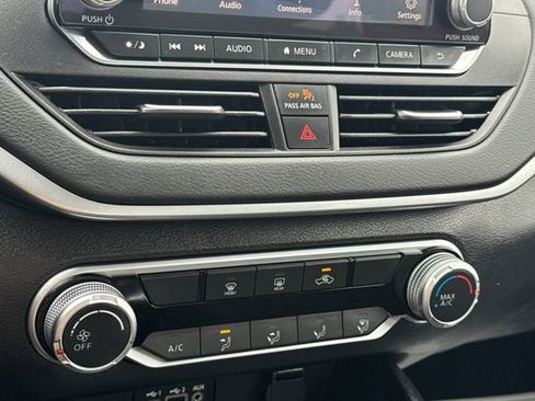 Used 2025 Nissan Altima 2.5 S image 21