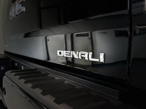 Used 2017 GMC Sierra 1500 Denali w/ Denali Ultimate Package AWD/4WD image 28