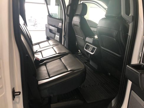 Used 2025 Ford F250 Lariat w/ Chrome Package image 16