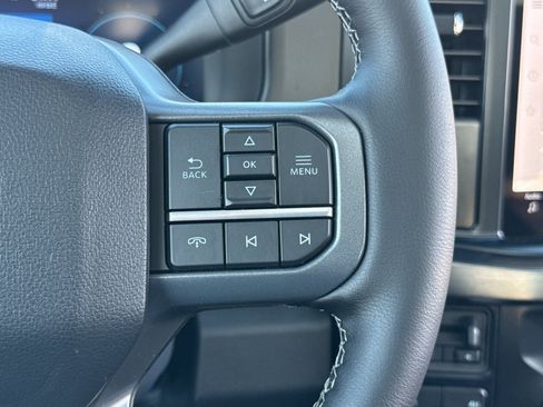 New 2025 Ford F350 Lariat w/ Chrome Package image 28