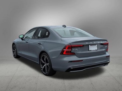 Used 2024 Volvo S60 B5 Core AWD/4WD image 4