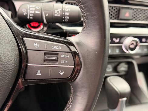 Used 2024 Honda Civic EX-L image 17
