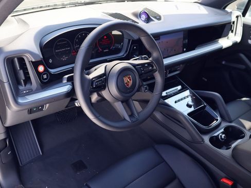 New 2026 Porsche Cayenne image 4