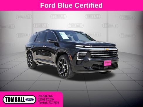 Used 2025 Chevrolet Traverse High Country w/ LPO, Floor Liner Package FWD image 1