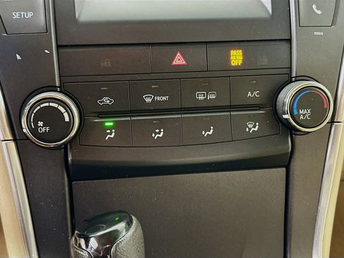 Used 2017 Toyota Camry LE w/ Protection Package (Q2) FWD image 22