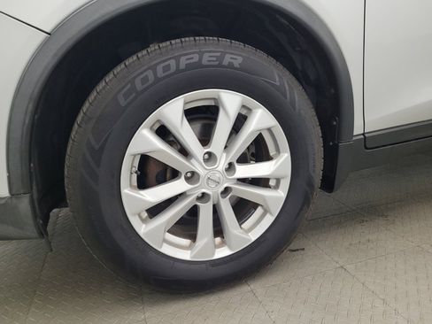 Used 2015 Nissan Rogue SV AWD/4WD image 31