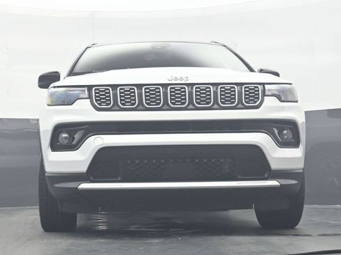 Used 2025 Jeep Compass Limited AWD/4WD image 28