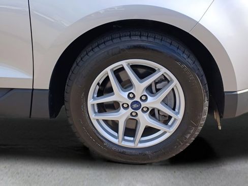 Used 2022 Ford Edge SEL image 24