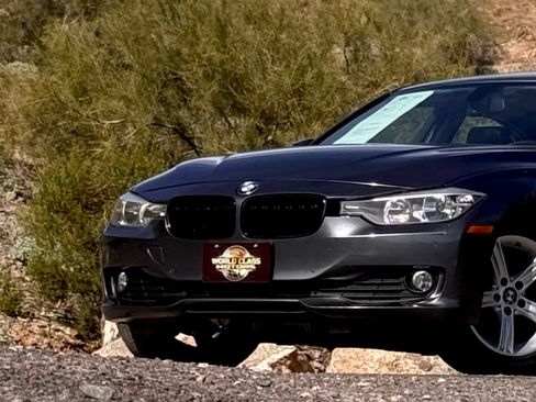Used 2014 BMW 320i Sedan image 4