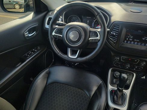 Used 2018 Jeep Compass Latitude w/ Popular Equipment Group image 14