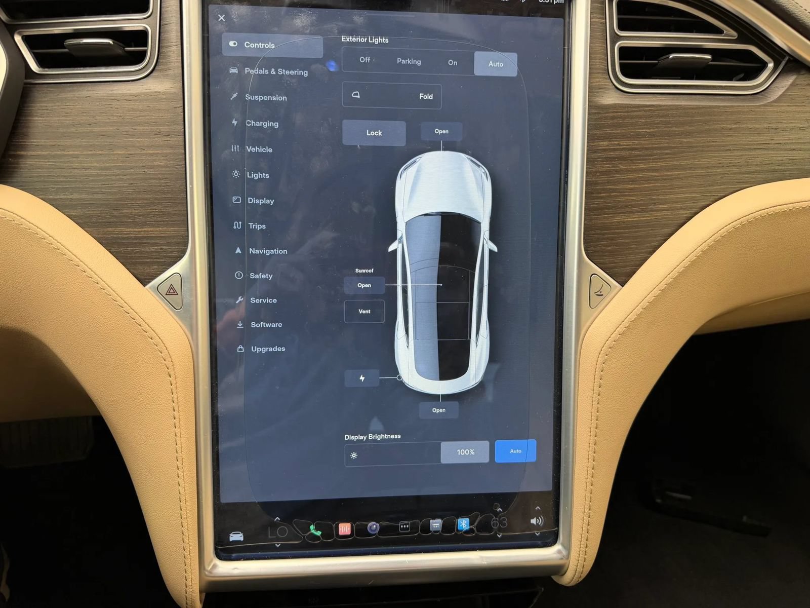 Used 2014 Tesla Model S 85 RWD image 18