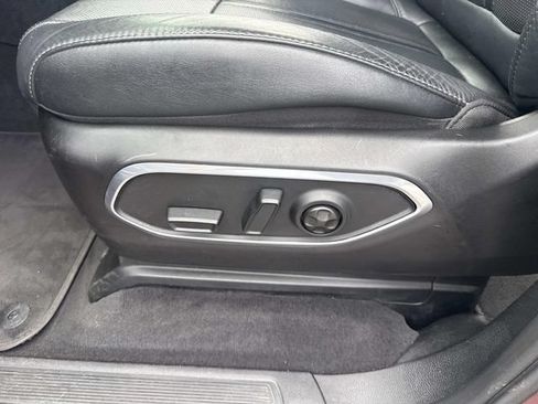 Used 2024 Jeep Wagoneer Series III AWD/4WD image 27