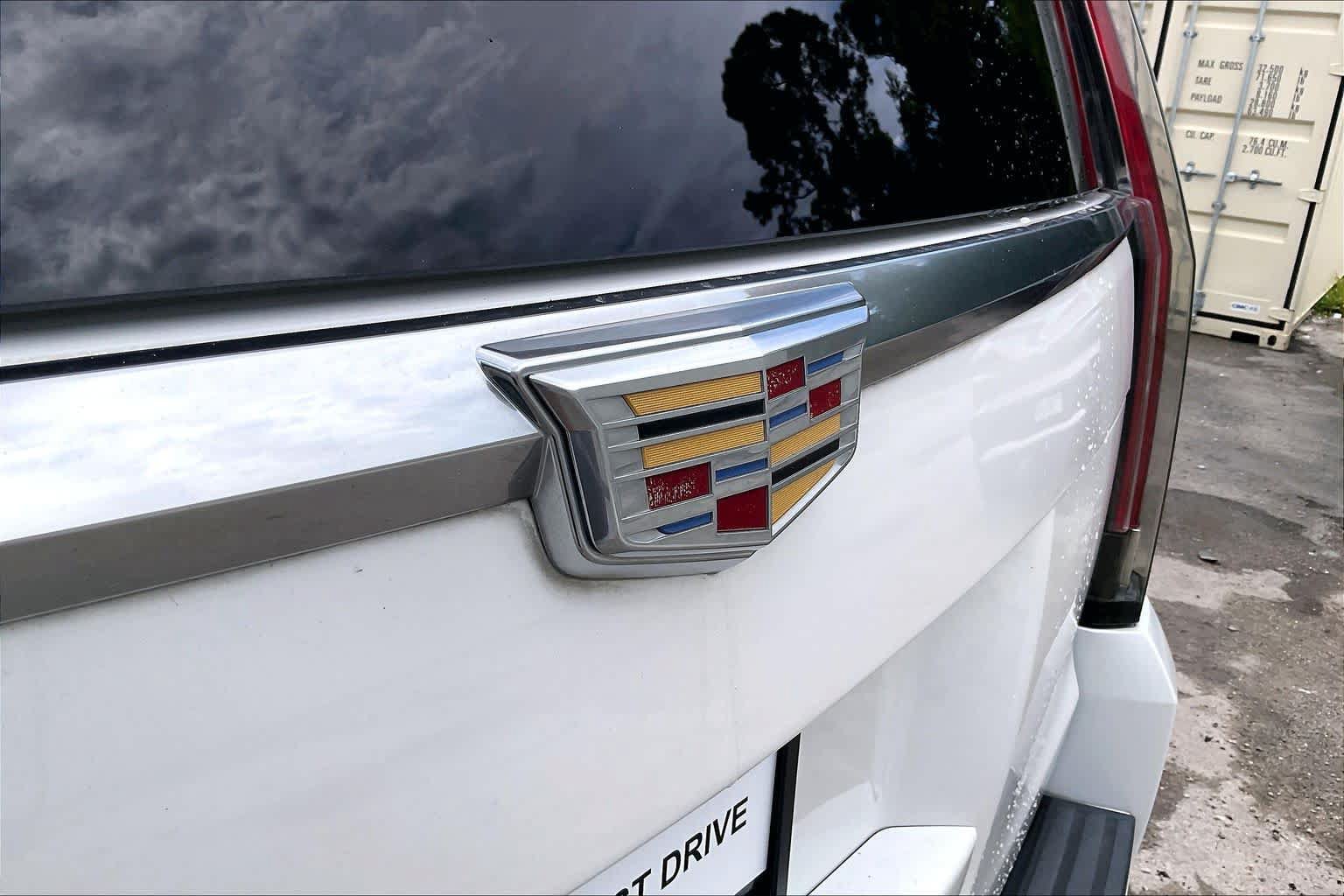 Used 2019 Cadillac Escalade Platinum RWD image 9