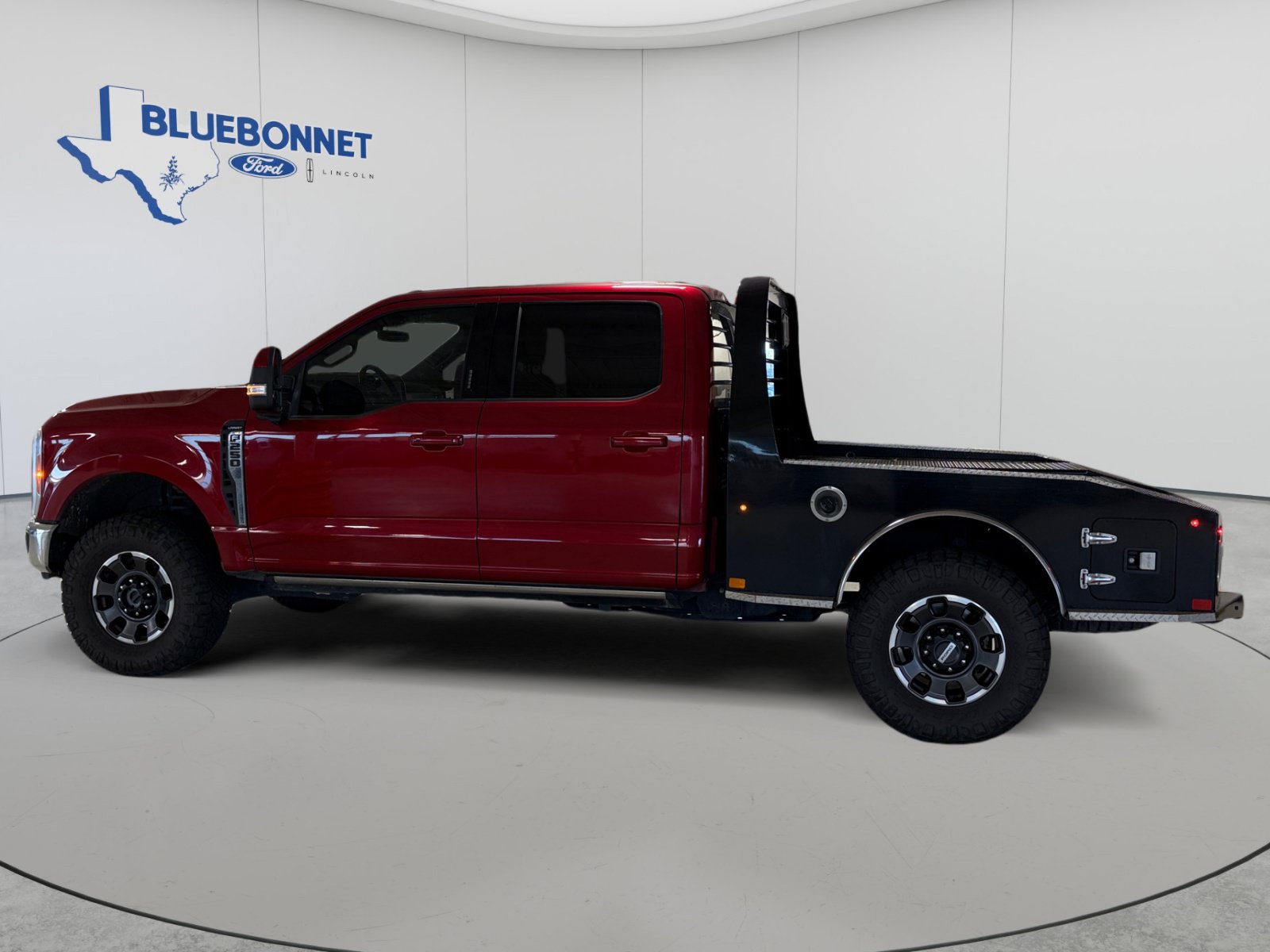 Used 2023 Ford F250 Lariat w/ Lariat Ultimate Package AWD/4WD image 8