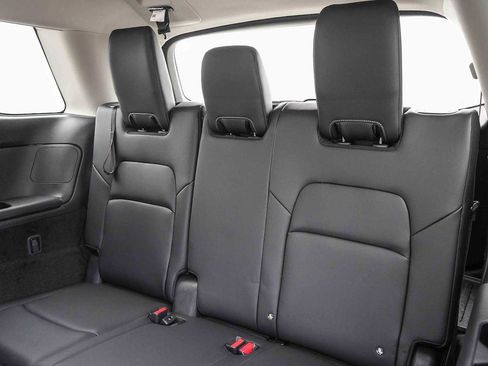 New 2026 Nissan Pathfinder SL w/ Cargo Package FWD image 21