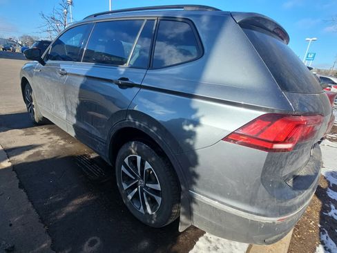 Used 2022 Volkswagen Tiguan S image 4