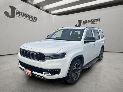 Used 2024 Jeep Wagoneer Series III image 8