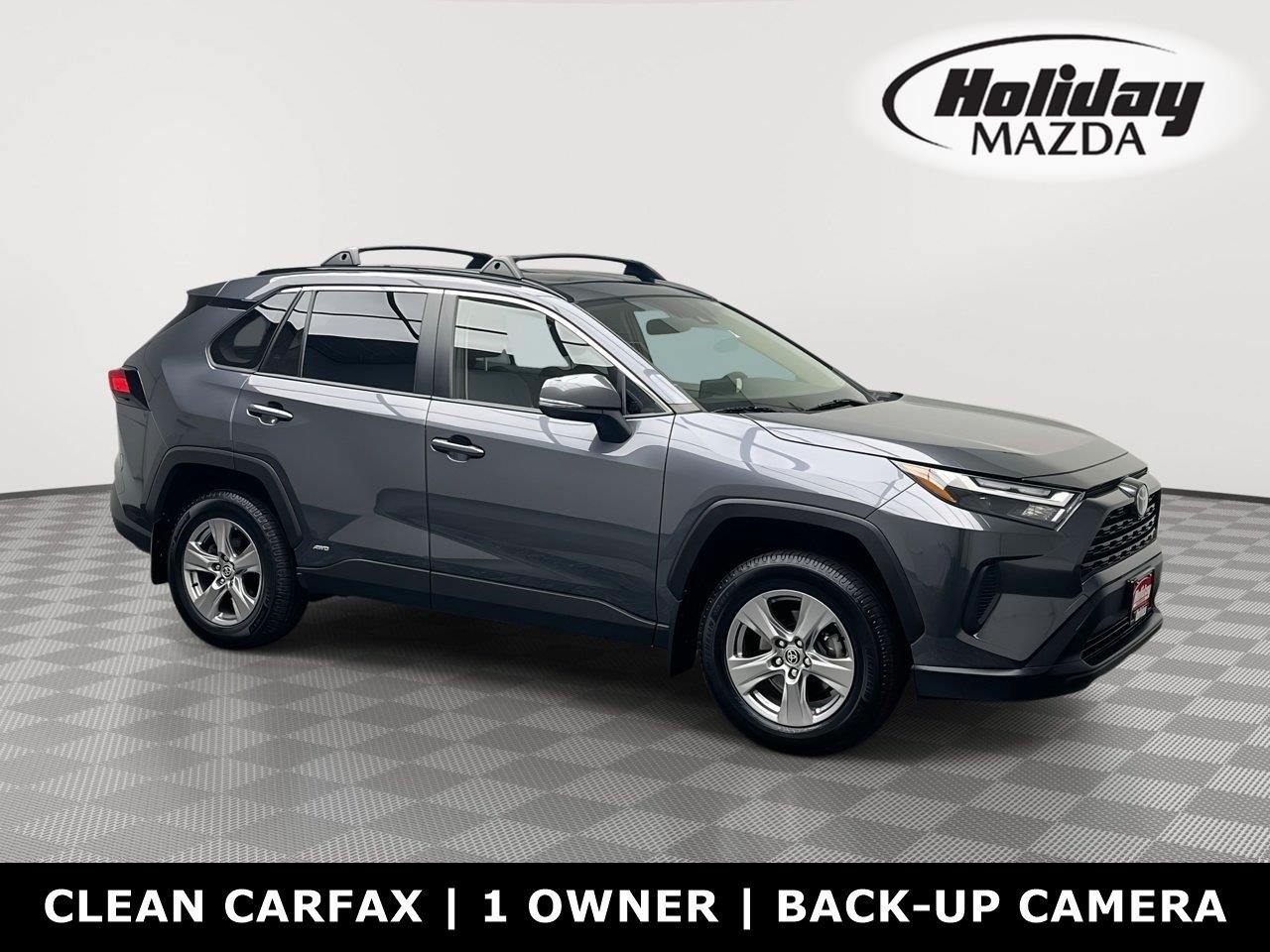 Used 2022 Toyota RAV4 XLE w/ Convenience Package AWD/4WD image 1