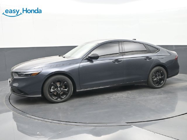 Used 2025 Honda Accord SE image 4