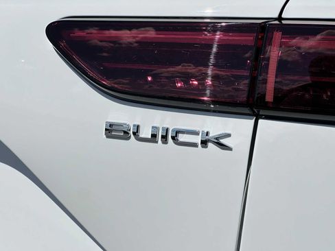 New 2025 Buick Envision Preferred image 14