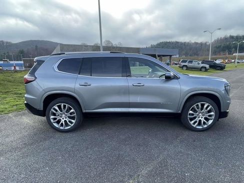 New 2026 GMC Acadia Denali w/ Super Cruise Package image 8